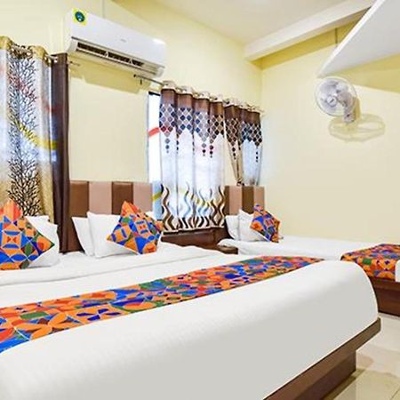 Fabexpress Poonam Palace Ахмедабад Экстерьер фото
