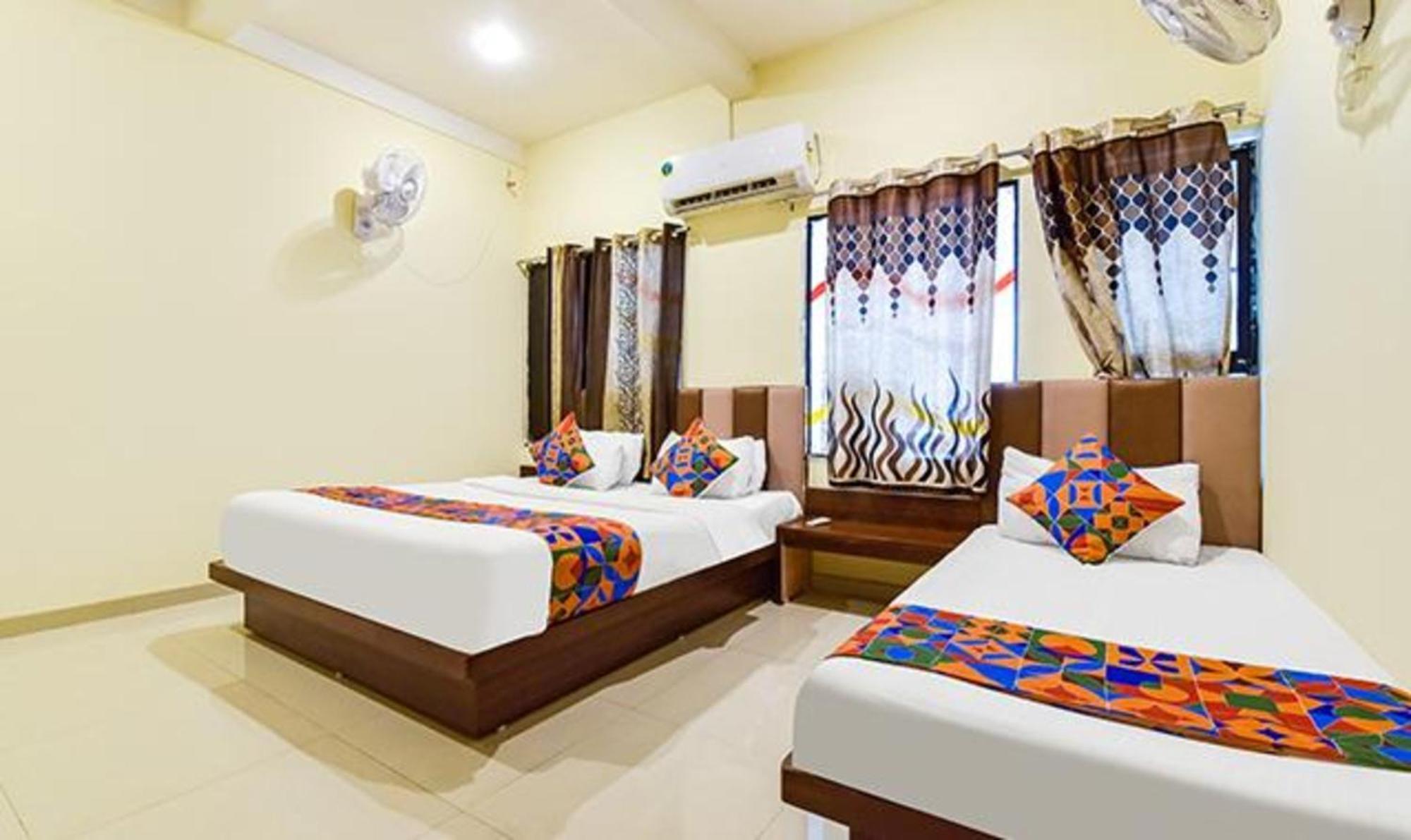 Fabexpress Poonam Palace Ахмедабад Экстерьер фото