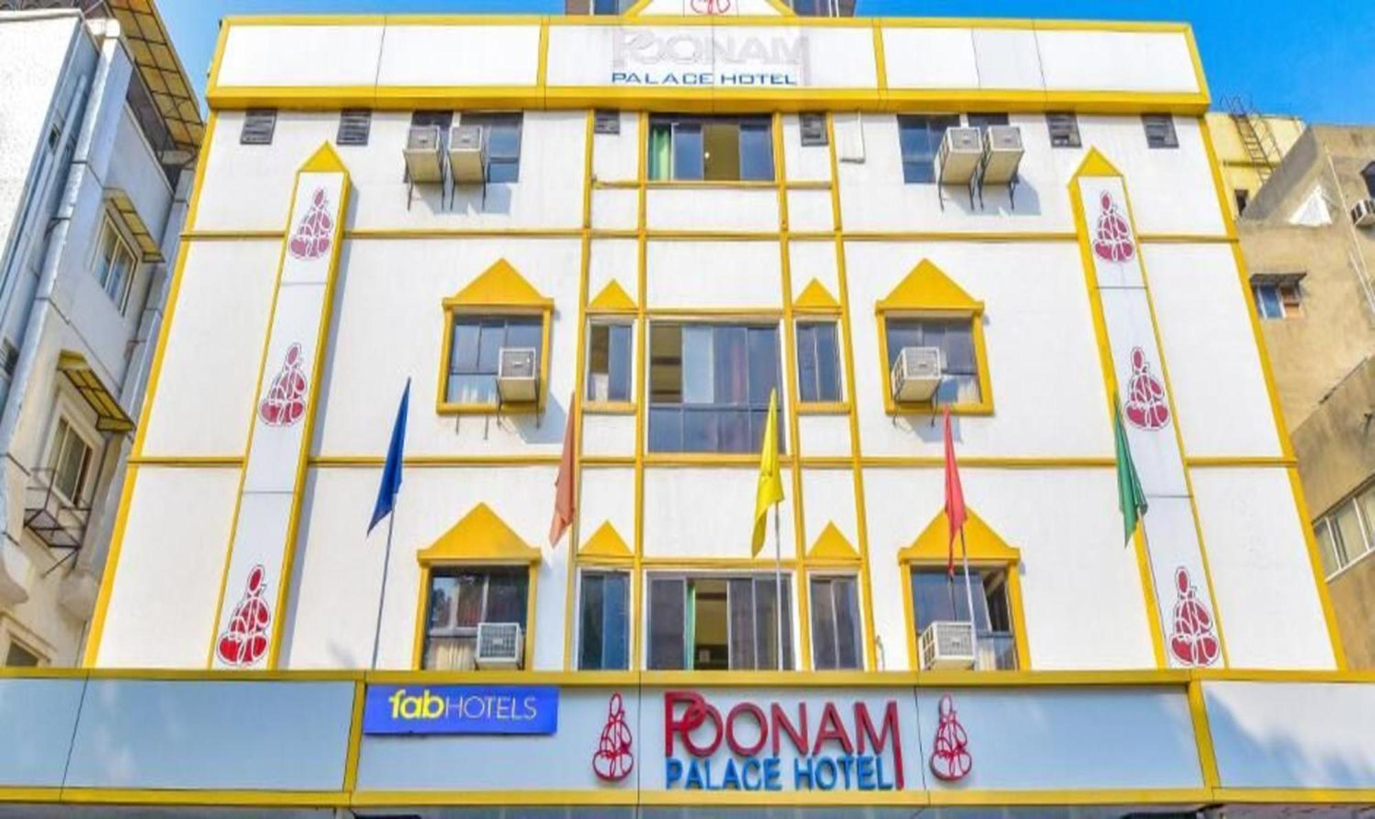 Fabexpress Poonam Palace Ахмедабад Экстерьер фото